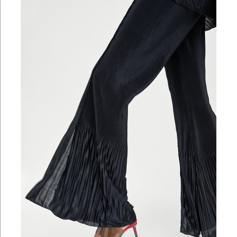 ZARA Black Pleaded Flared Trousers